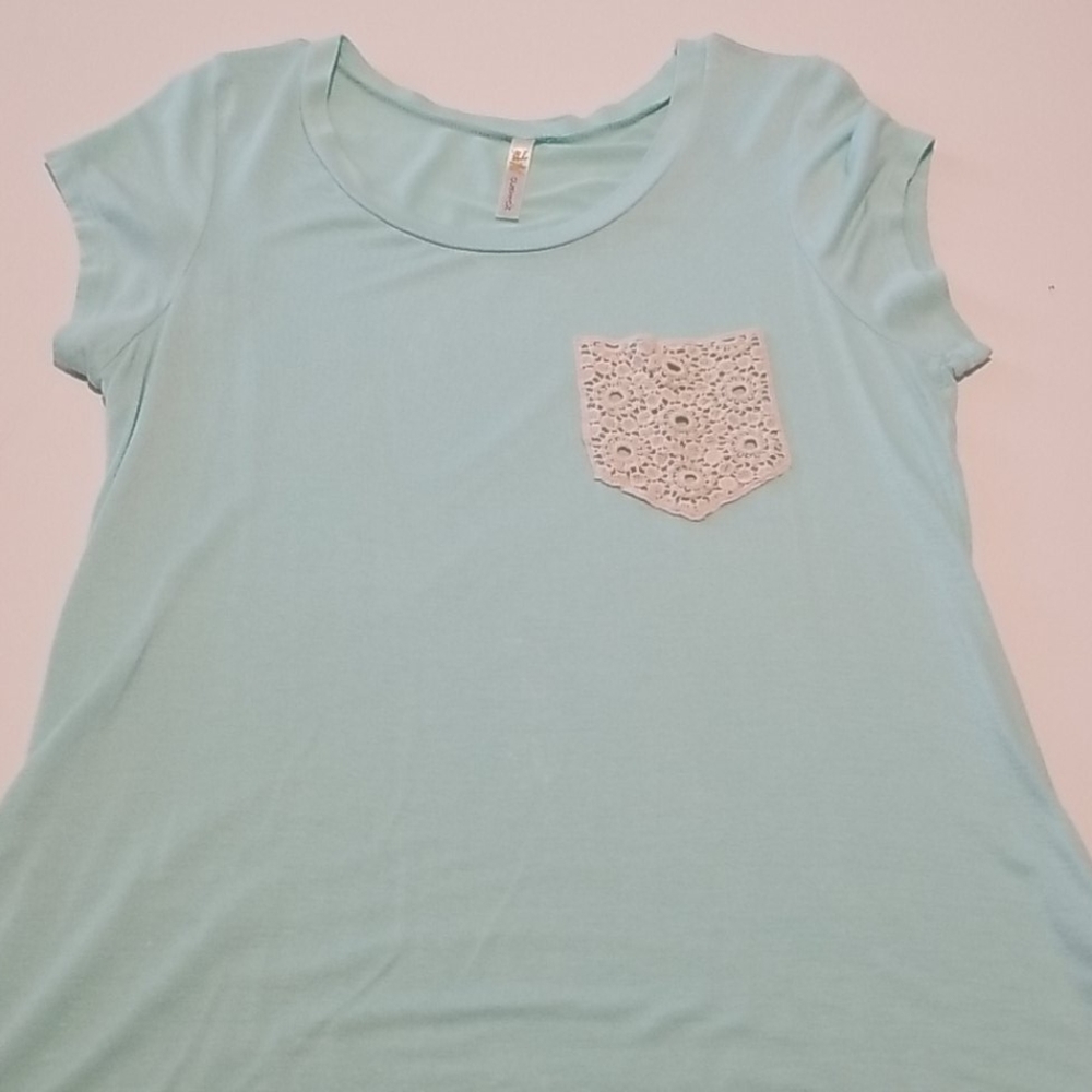 Light turquoise with crochet pocket tee